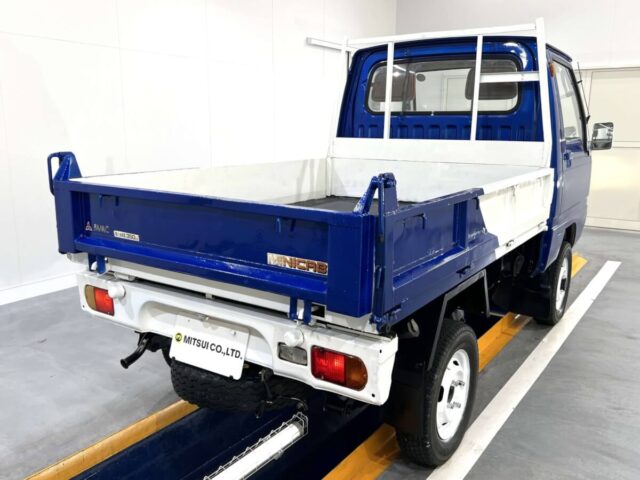 For sale 1990 Mitsubishi minicab truck dump U15T-0138035 #Japanese #keitruck #minitruck #4wd #mitsubishi #minicab #dump #usa #uk