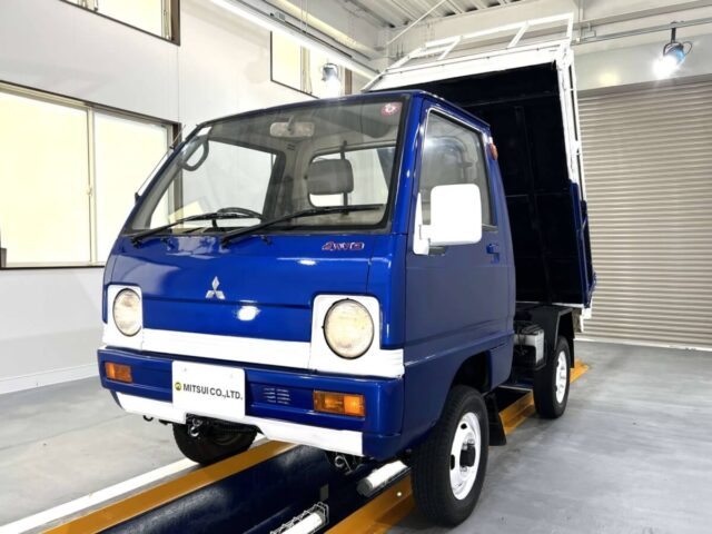 For sale 1990 Mitsubishi minicab truck dump U15T-0138035 #Japanese #keitruck #minitruck #4wd #mitsubishi #minicab #dump #usa #uk
