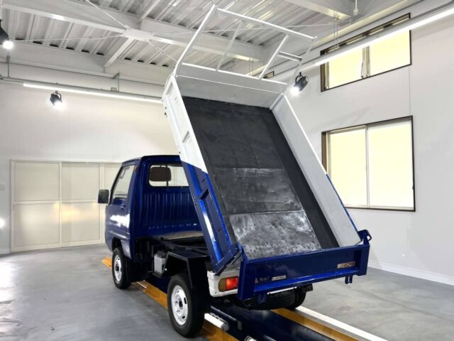 For sale 1990 Mitsubishi minicab truck dump U15T-0138035 #Japanese #keitruck #minitruck #4wd #mitsubishi #minicab #dump #usa #uk