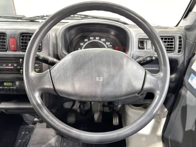For sale 2005 Suzuki carry truck DA63T-311673 #Japanese #keitruck #minitruck #suzuki #carry #usa #uk