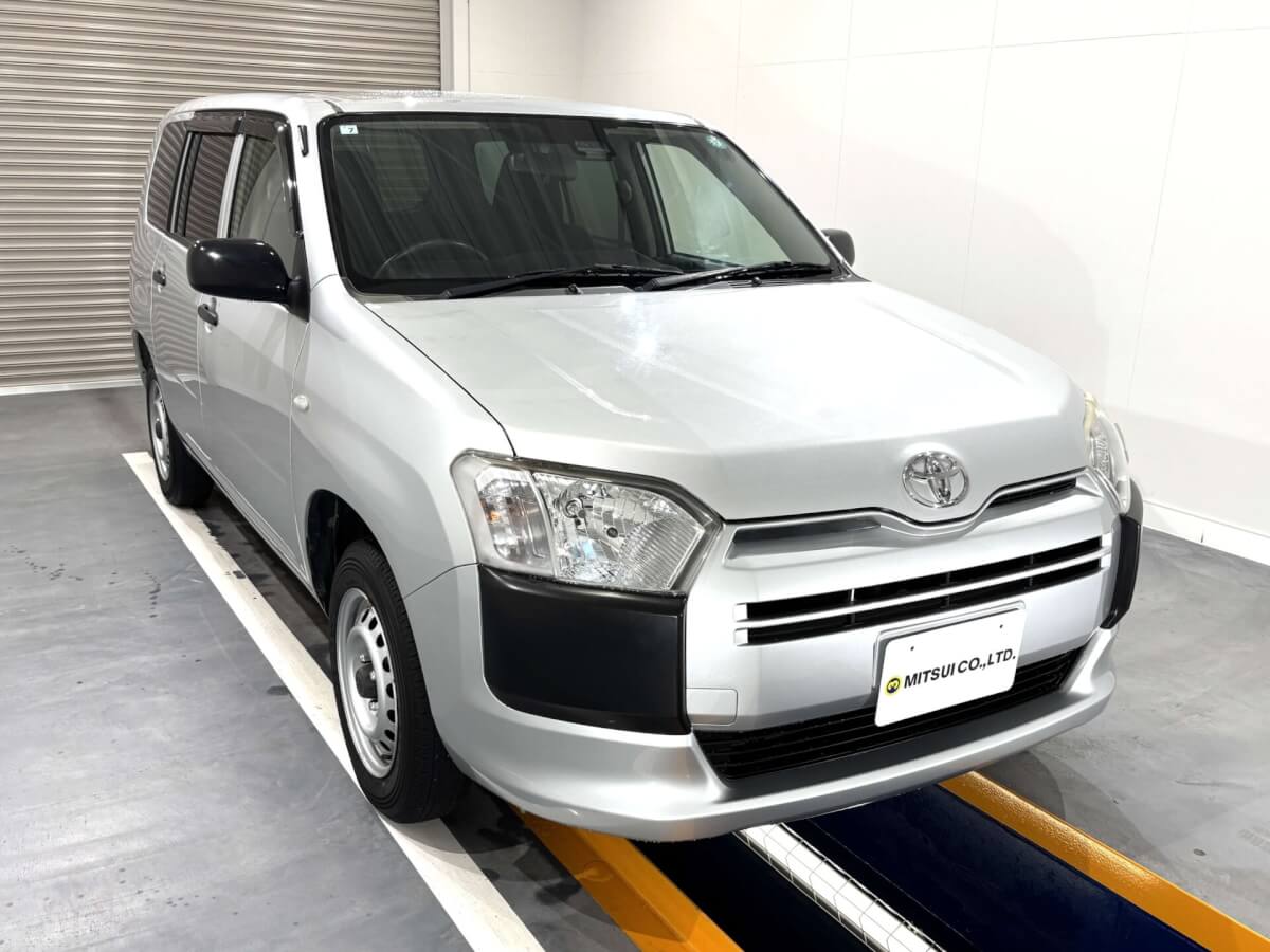For sale 2018 Toyota succeed van NCP165-0052050 #Japanese #toyota #succeed #van