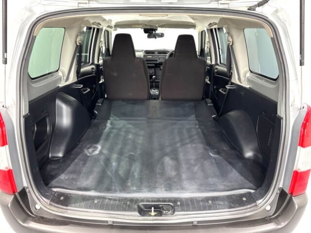 For sale 2018 Toyota succeed van NCP165-0052050 #Japanese #toyota #succeed #van