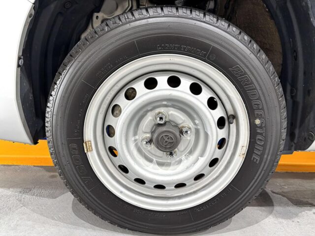 For sale 2018 Toyota succeed van NCP165-0052050 #Japanese #toyota #succeed #van