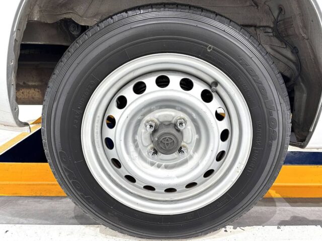 For sale 2018 Toyota succeed van NCP165-0052050 #Japanese #toyota #succeed #van