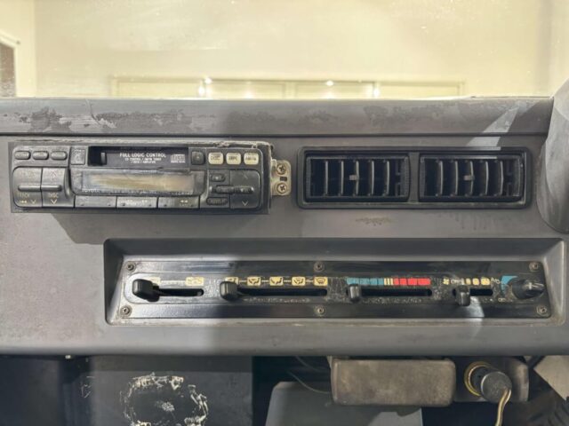 For sale 1990 Daihatsu mira walkthrough van L200V-022431 #Japanese #kei #daihatsu #mirawalkthrough #minivan #usa #uk