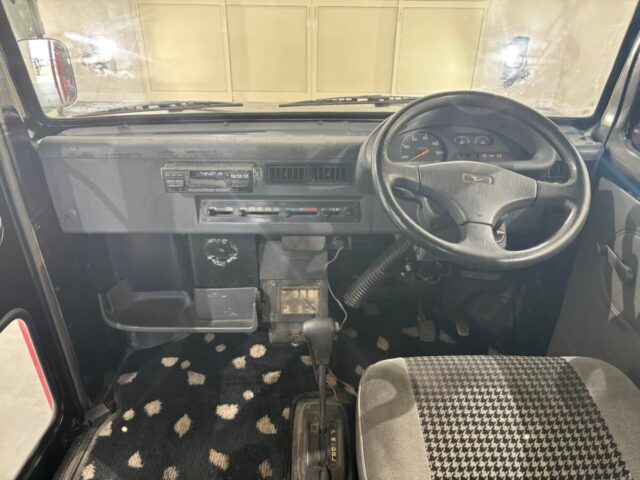 For sale 1990 Daihatsu mira walkthrough van L200V-022431 #Japanese #kei #daihatsu #mirawalkthrough #minivan #usa #uk