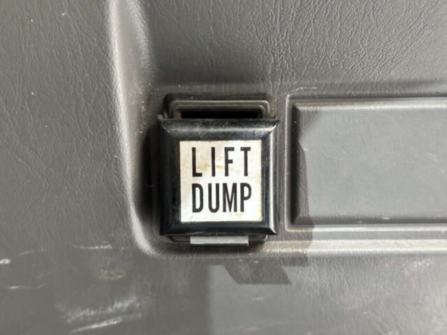 For sale 1997 Daihatsu hijet dump S100P-111903 #Japanese #keitruck #dump #minitruck #daihatsu #hijet #usa #uk