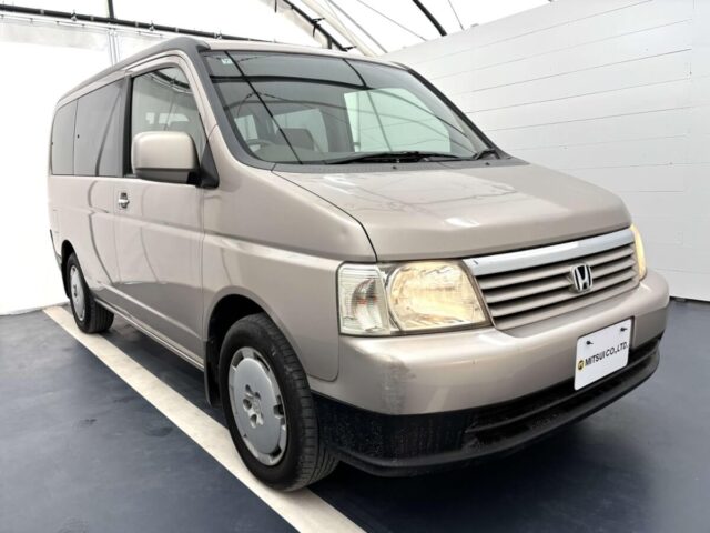 For sale 2001 Honda step wagon RF3-1042722 #Japanese #honda #minivan #stationwagon #usa #uk