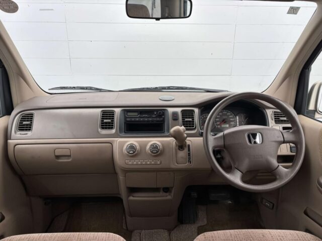 For sale 2001 Honda step wagon RF3-1042722 #Japanese #honda #minivan #stationwagon #usa #uk