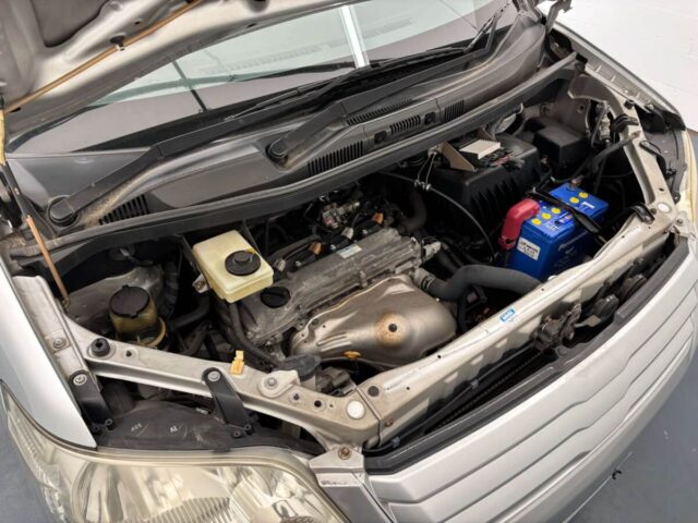For sale 12/2001 Toyota NOAH AZR60-0014780 #Japanese #minivan #stationwagon #toyota #estima #usa #uk