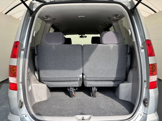 For sale 12/2001 Toyota NOAH AZR60-0014780 #Japanese #minivan #stationwagon #toyota #estima #usa #uk