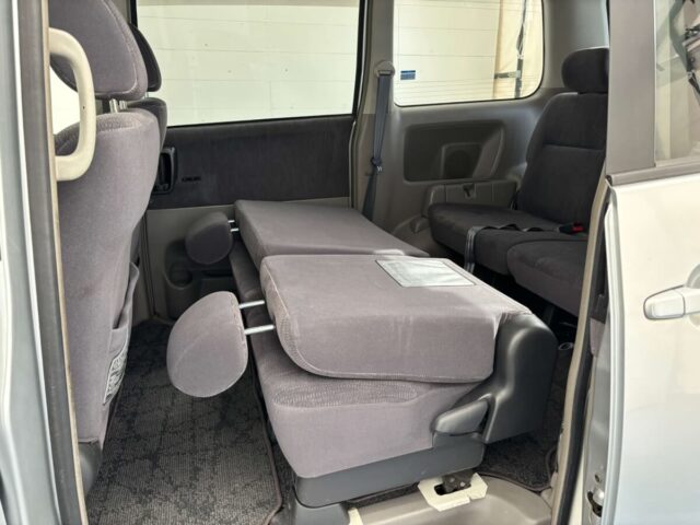 For sale 12/2001 Toyota NOAH AZR60-0014780 #Japanese #minivan #stationwagon #toyota #estima #usa #uk
