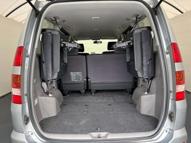For sale 12/2001 Toyota NOAH AZR60-0014780 #Japanese #minivan #stationwagon #toyota #estima #usa #uk