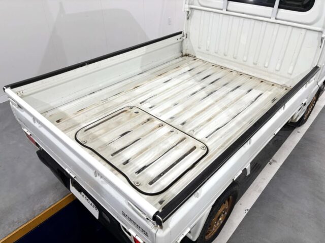 For sale 7/2001 Subaru sambar truck TT2-106352 #Japanese #keitruck #minitruck #subaru #sambar #usa #uk