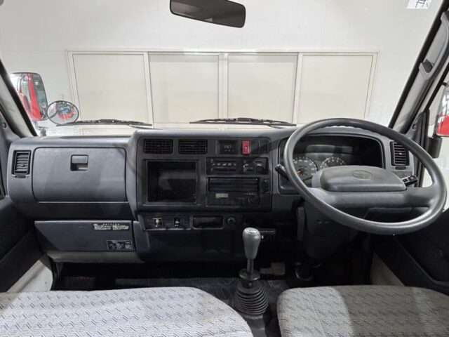 For sale 1999 Toyota Dyna YY131-0005065 #Japanese #truck #toyota #dyna #usa #uk