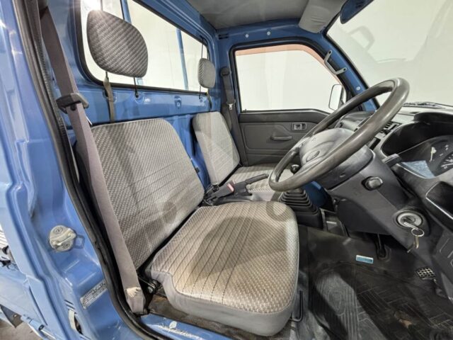 For sale 2000 Daihatsu hijet truck S200P-0039044 #Japanese #keitruck #minitruck #daihatsu #hijet #usa #uk