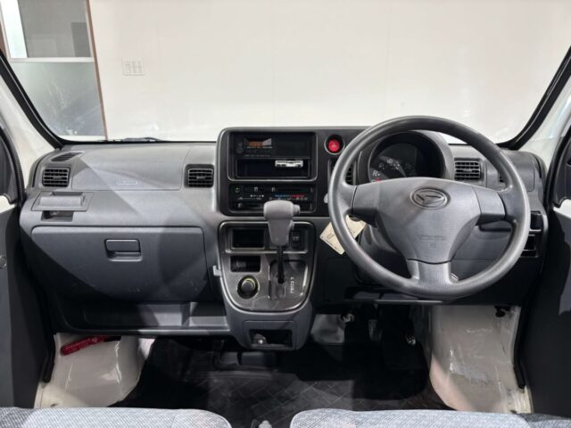 For sale 2014 Daihatsu hijet cargo S331V-0115256 #Japanese #keivan #minivan #daihatsu #hijet #usa #uk