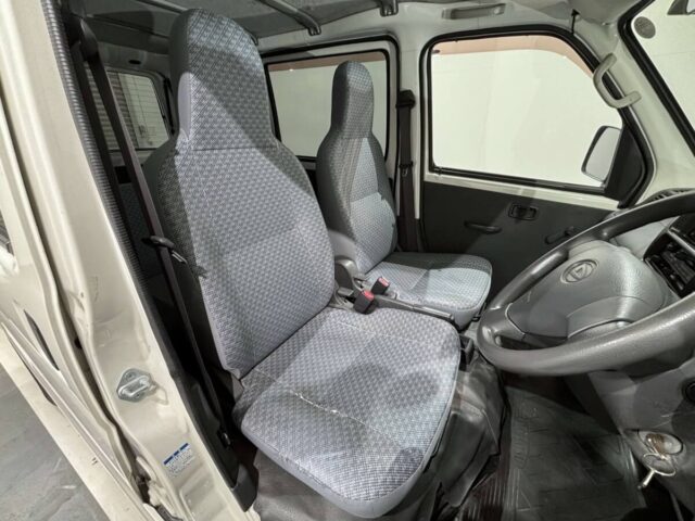 For sale 2014 Daihatsu hijet cargo S331V-0115256 #Japanese #keivan #minivan #daihatsu #hijet #usa #uk