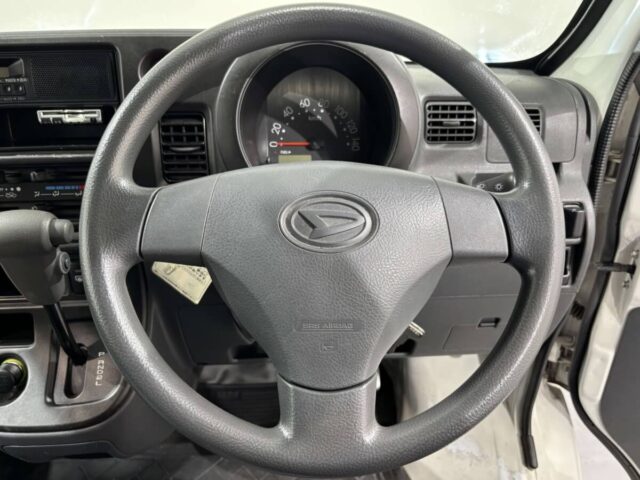 For sale 2014 Daihatsu hijet cargo S331V-0115256 #Japanese #keivan #minivan #daihatsu #hijet #usa #uk