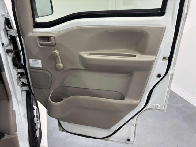 For sale 2017 Nissan NV100 clipper van DR17V-150396 #Japanese #tkeivan #nissan #nv100 #clipper #usa #uk