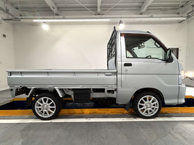 For sale 2001 Daihatsu hijet truck S200P-0076437 #Japanese #keitruck #minitruck #daihatsu #hijet #usa #uk