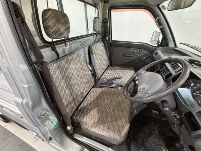 For sale 2001 Daihatsu hijet truck S200P-0076437 #Japanese #keitruck #minitruck #daihatsu #hijet #usa #uk