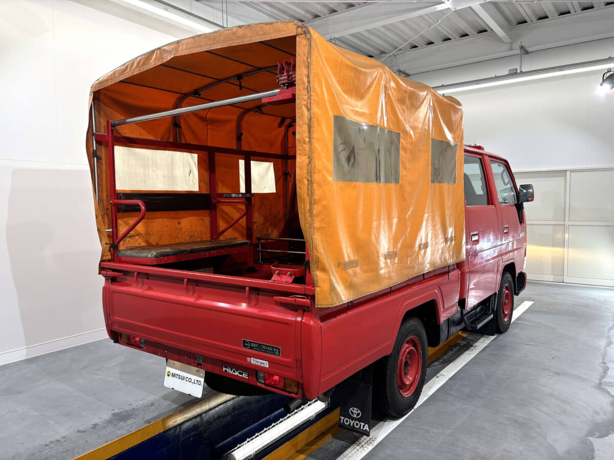 1995 Toyota HiAce JDM car for sale — photo 7 of 25