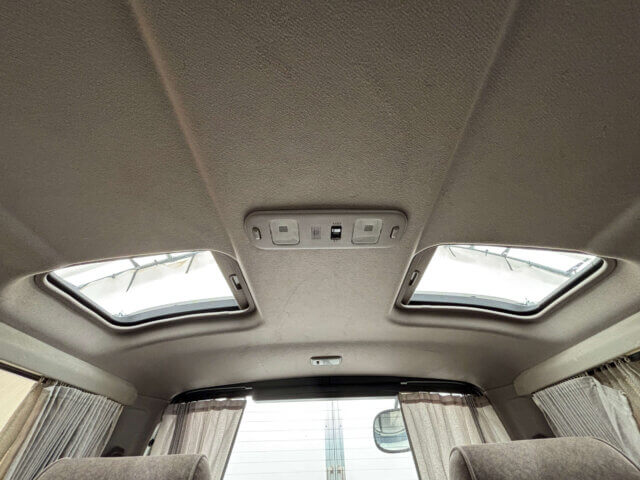 For sale 1997 Toyota hiace wagon RZH101-0025721 #Japanese #van #wagon #toyota #hiace