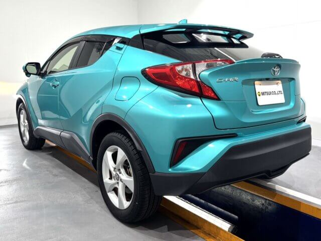 For sale 2019 Toyota c-hr NGX50-2035923 #Japanese #suv #toyota #c-hr #usa #uk