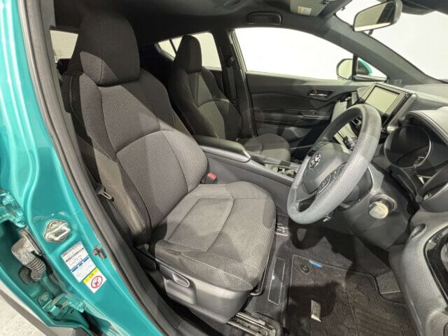 For sale 2019 Toyota c-hr NGX50-2035923 #Japanese #suv #toyota #c-hr #usa #uk