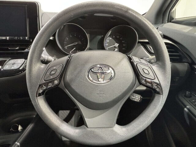 For sale 2019 Toyota c-hr NGX50-2035923 #Japanese #suv #toyota #c-hr #usa #uk