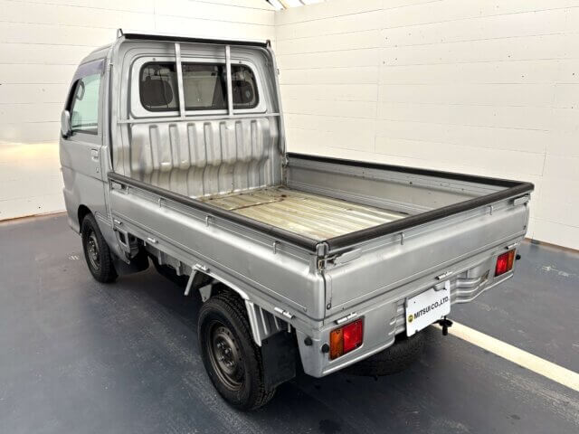 For sale 2001 Daihatsu hijet truck S200P-0067697 #Japanese #keitruck #minitruck #daihatsu #hijet #usa #uk