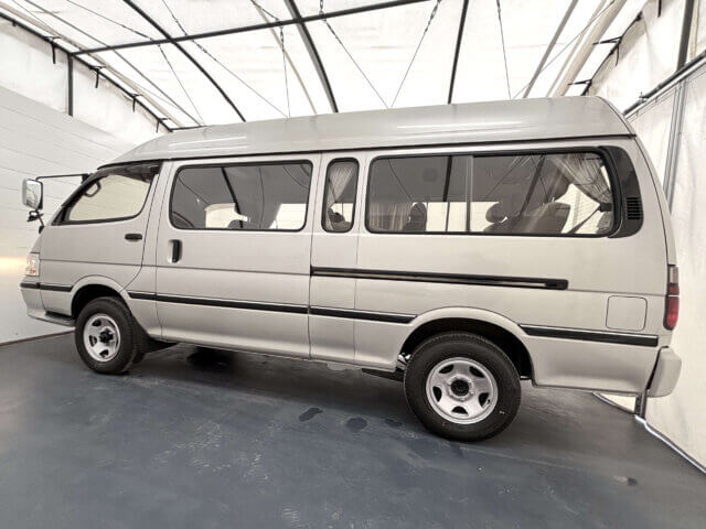 For sale 2001 Toyota hiace wagon KZH120-2004038 #Japanese #van #wagon #toyota #hiace