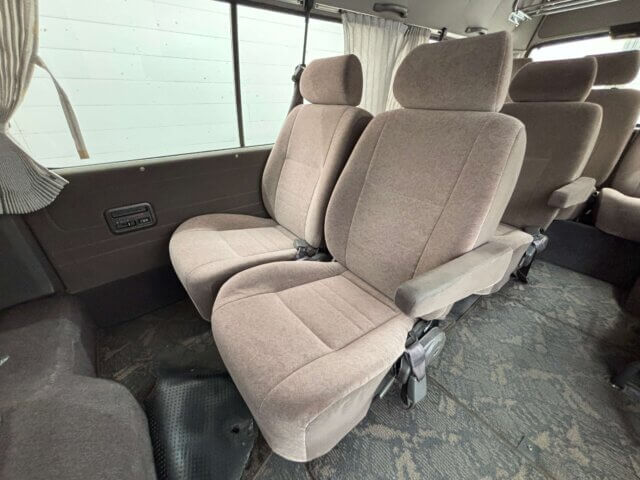For sale 2001 Toyota hiace wagon KZH120-2004038 #Japanese #van #wagon #toyota #hiace
