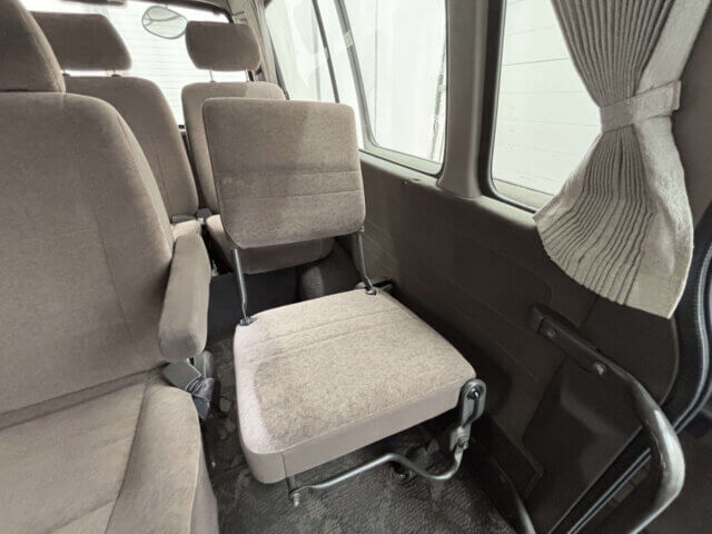 For sale 2001 Toyota hiace wagon KZH120-2004038 #Japanese #van #wagon #toyota #hiace