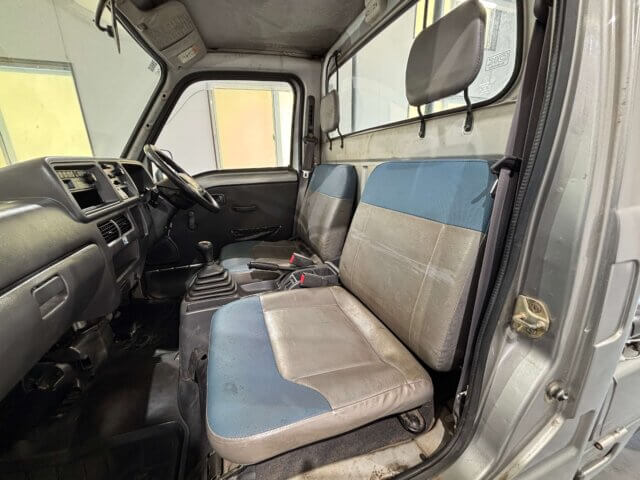 For sale 2000 Subaru sambar truck TT2-064261 #Japanese #keitruck #minitruck #subaru #sambar #usa #uk