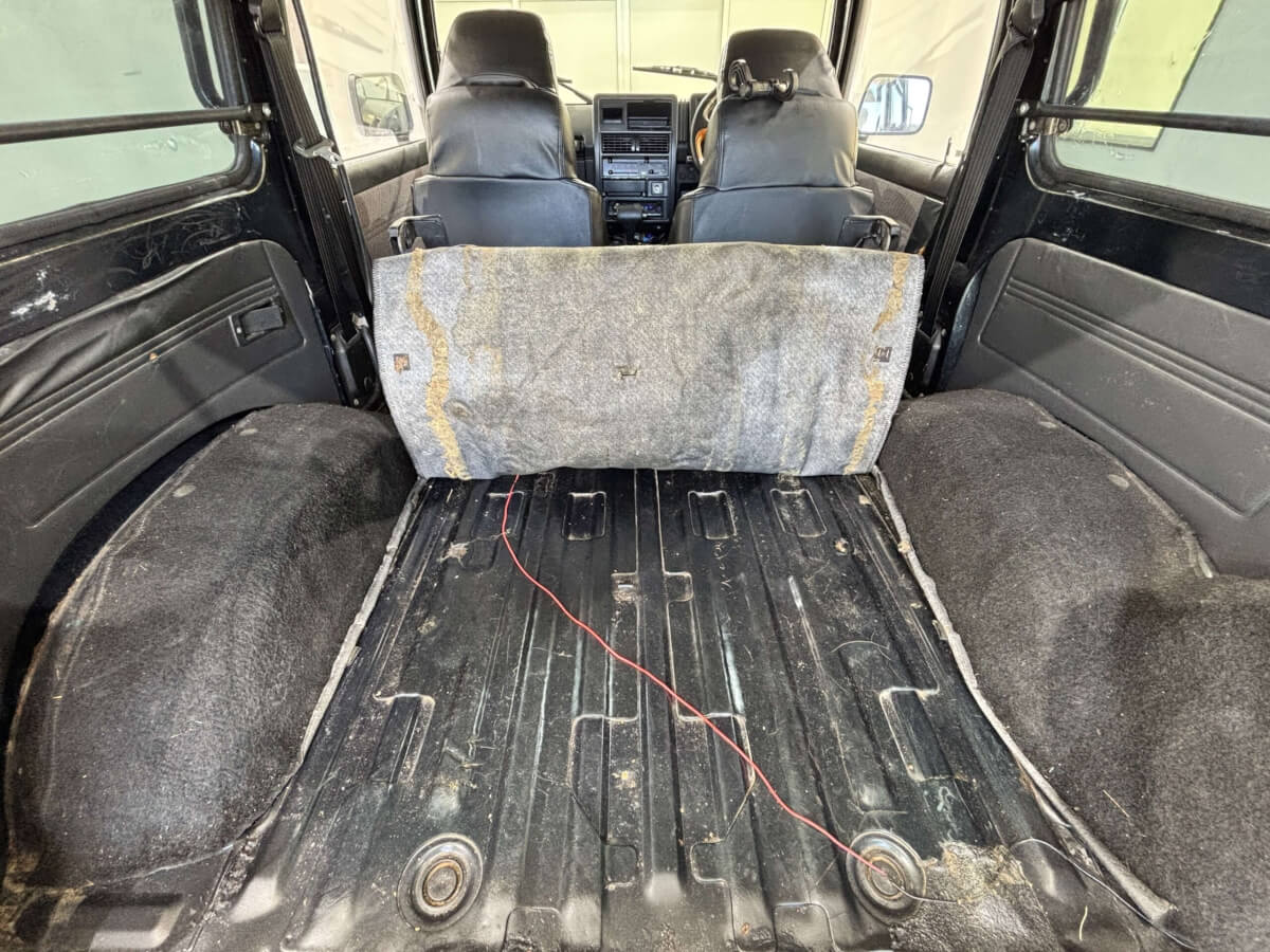 1994 Suzuki Jimny JDM car for sale — photo 16 of 25