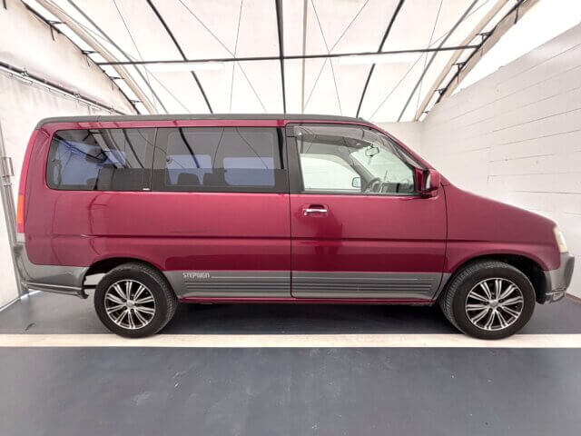 For sale 1999 Honda step wagon RF1-1417712 #Japanese #honda #minivan #stationwagon #usa #uk
