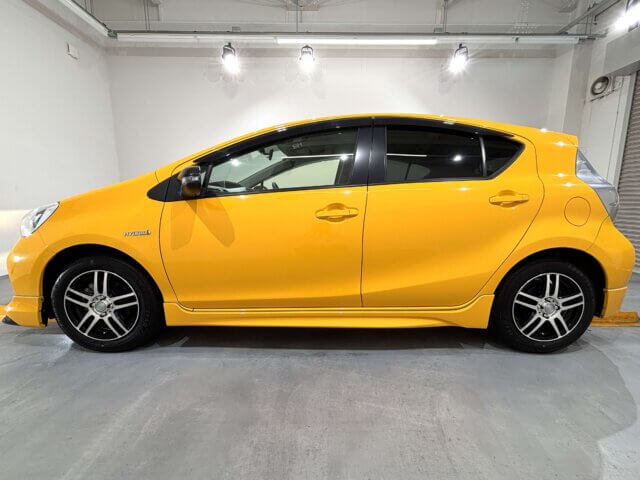 For sale 2012 Toyota aqua NHP10-2096701 #Japanese #hatchback #toyota #aqua #usa #uk